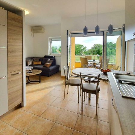 Lastovka Posesi Apartment เมดูลิน ภายนอก รูปภาพ